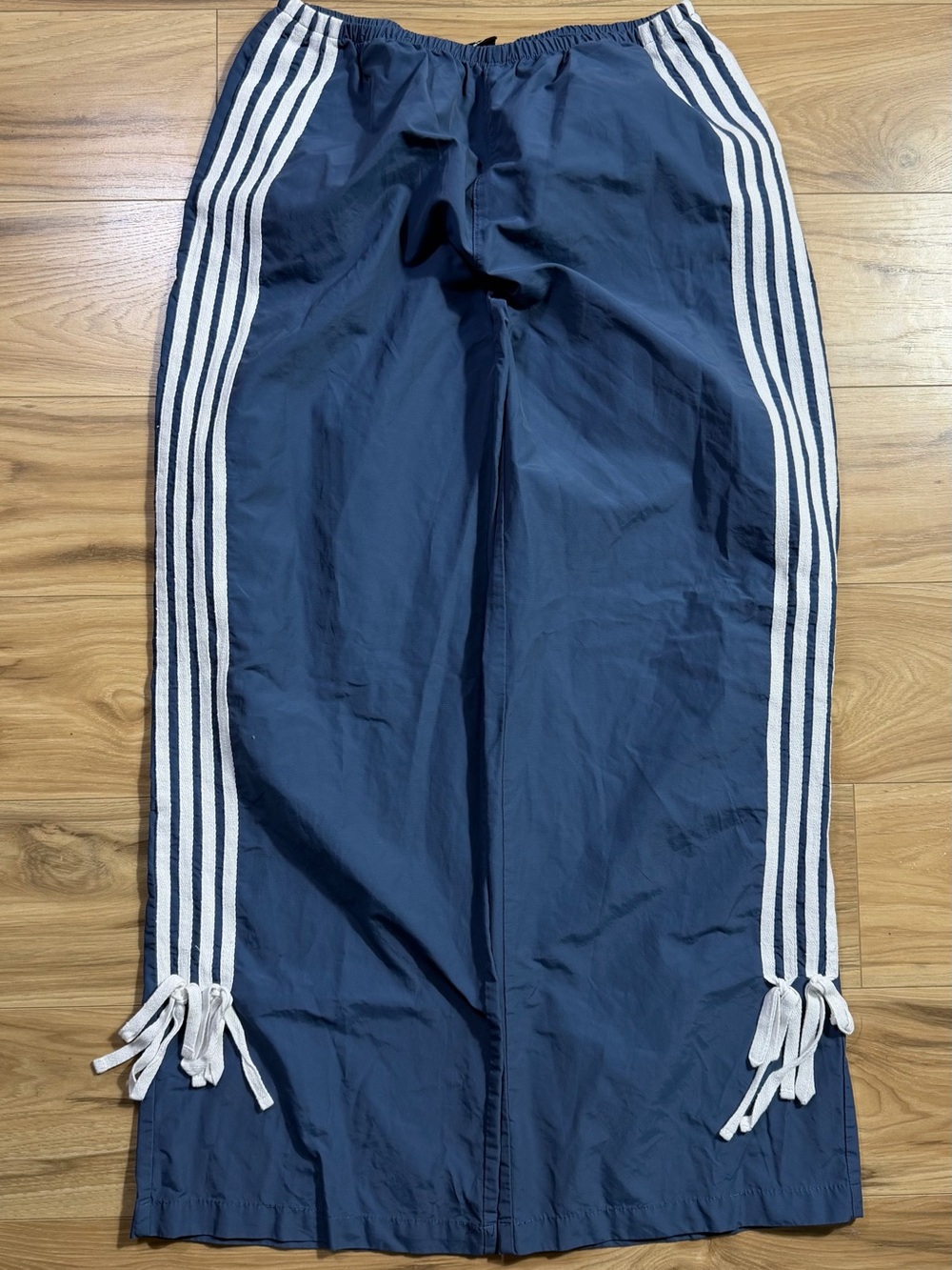PacSun Navy Sweatpants with White Side Stripes -